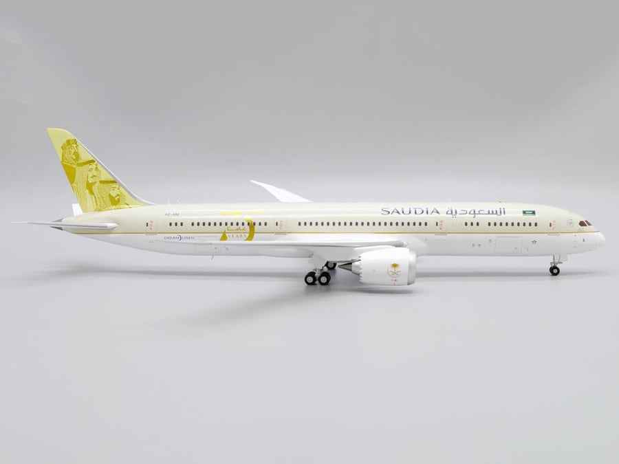 Saudi Arabian Airlines Boeing 787-9 75th Years Livery HZ-ARE 1:200 JC Wings LH2337