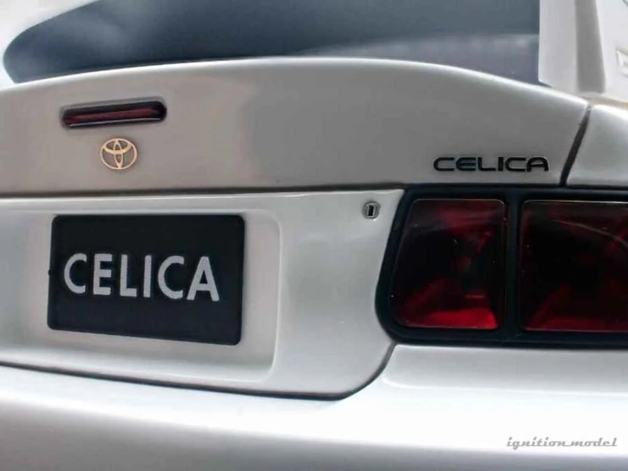 Toyota Celica GT-FOUR (ST205) White 1:18 Ignition Model IG3681