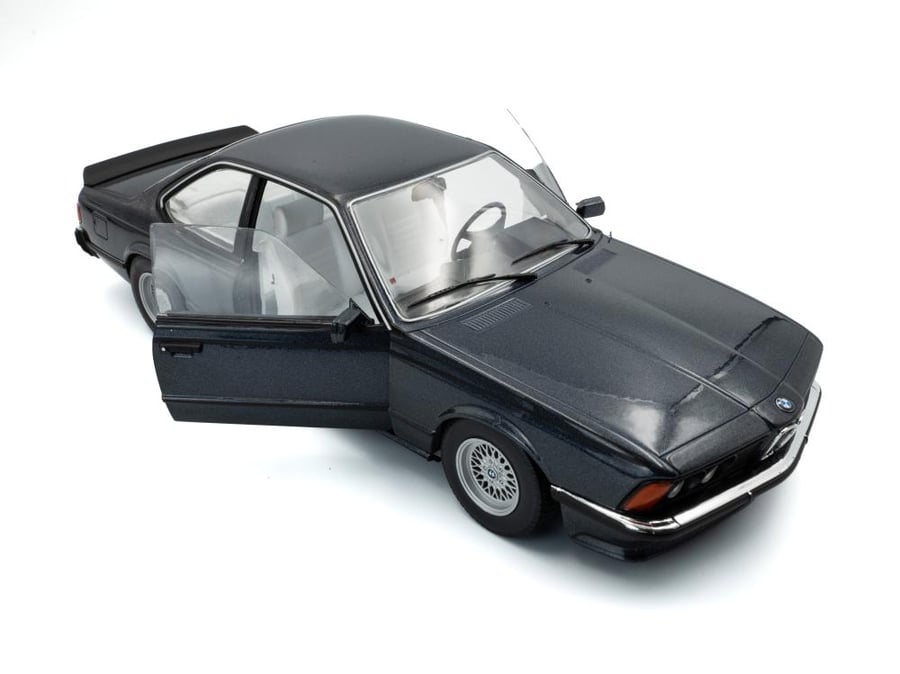 BMW 635 CSI (E24) 1984 Macau Blue 1:18 Solido S1810306