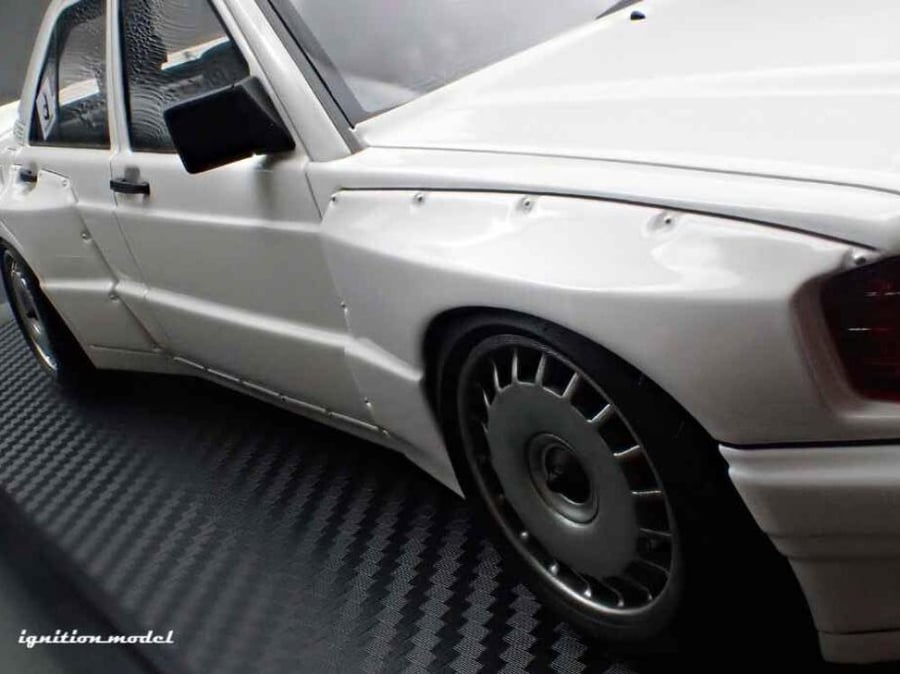 Mercedes-Benz 190 PANDEM White 1:18 Ignition Model IG3774