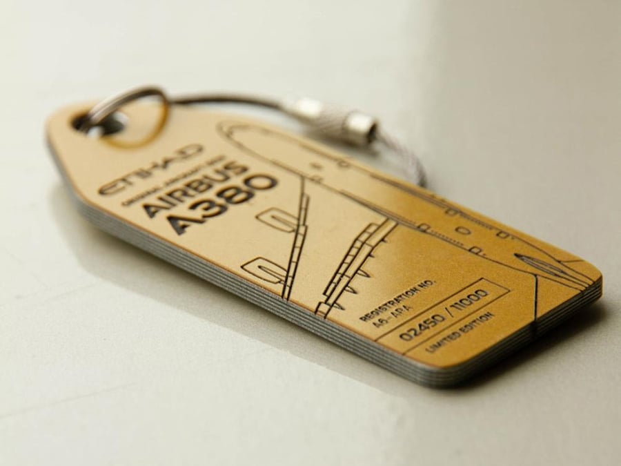 Etihad Airbus A380 Aviationtag A6-APA_Glare_Gold