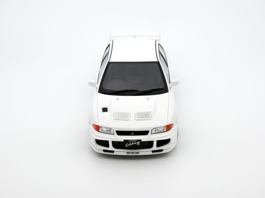 Mitsubishi Lancer Evo III 1995 Scotia White W83 1:18 OTTOmobile OT1065 LIMITED 3000 PCS