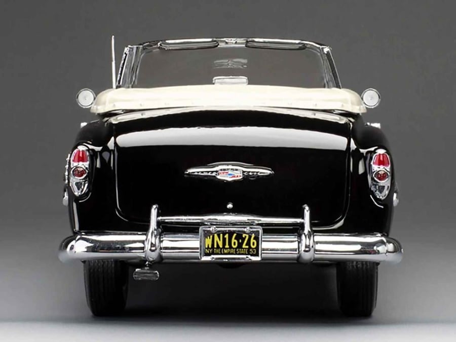 PRE-ORDER (3 Weeks) Chevrolet Bel Air Open Convertible 1953 Black 1:18 SunStar SS-1626