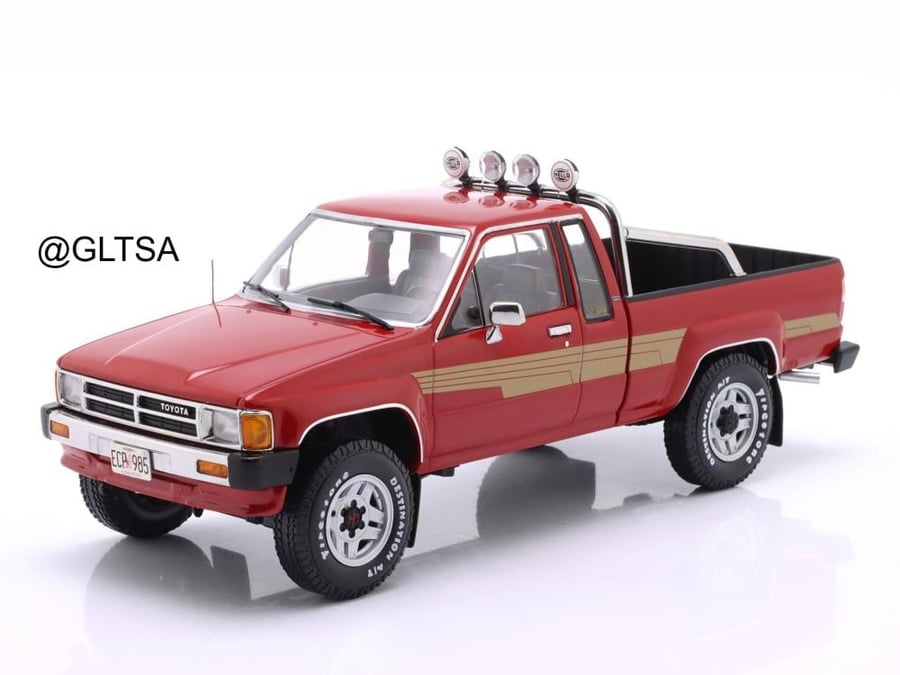 PRE-ORDER (3 Weeks) Toyota Hilux Xtra Cab 4x4 Pickup Truck 1985 Red 1:18 KK-Scale KKDC181562