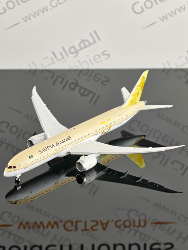 Saudi Arabian Airlines Boeing 787-9 75th Years Livery Flaps Down HZ-ARE 1:400 JC Wings LH4274A