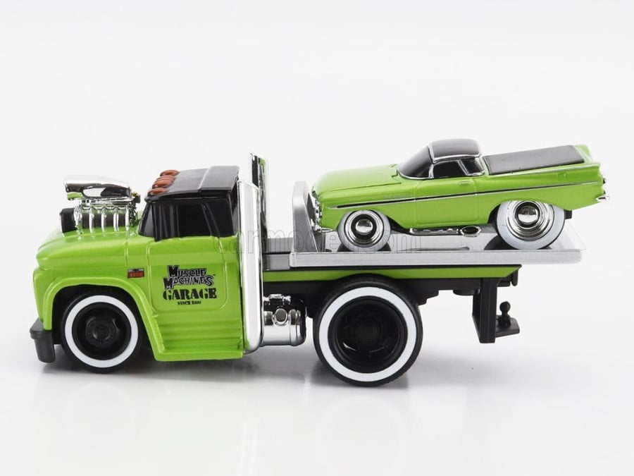 Chevrolet C60 Flatbed 1966 with Chevrolet El Camino 1959 Light Green 1:64 Maisto 11532-03