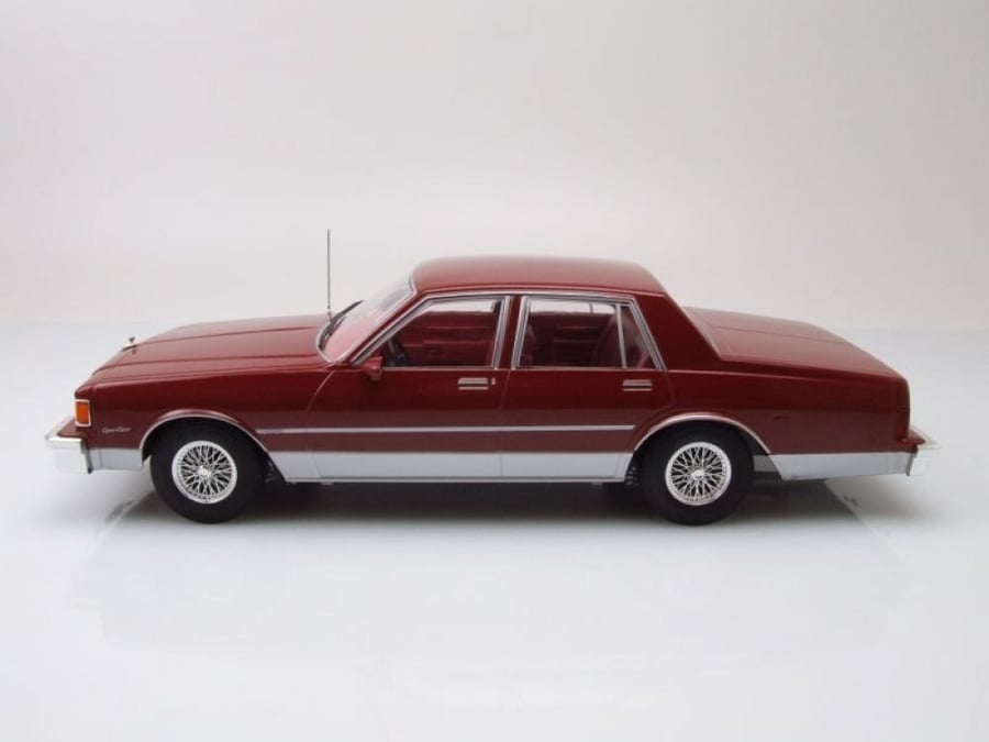 RARE Chevrolet Caprice 1985 Dark Red 1:18 MCG MCG18040