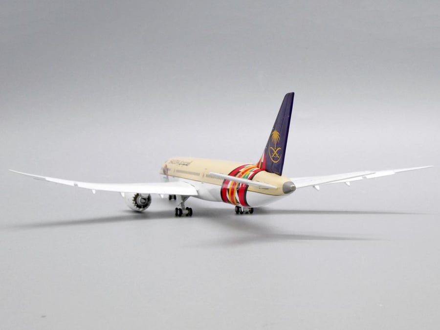Saudi Arabian Airlines Boeing 787-9 Dreamliner G20 Saudi Arabia Flaps Down HZ-ARF 1:400 JC Wings LH4192A