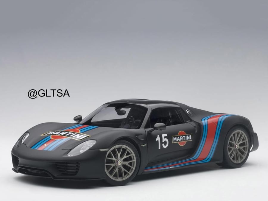 PRE-ORDER (4 Weeks) Porsche 918 Spyder Weissach Package Matt Black with Martini Livery 1:18 AUTOart 77929