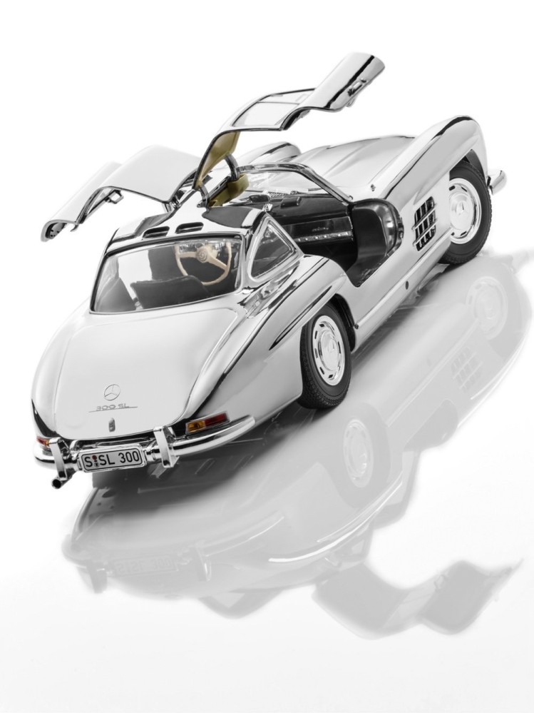 RARE With NOTES Mercedes-Benz 300SL W198 1954-1957 Chrome 1:18 Minichamps B66040645