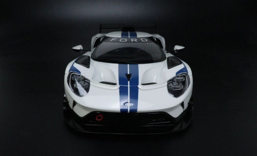 Ford GT MKII Track White Blue 1:18 GT Spirit US040