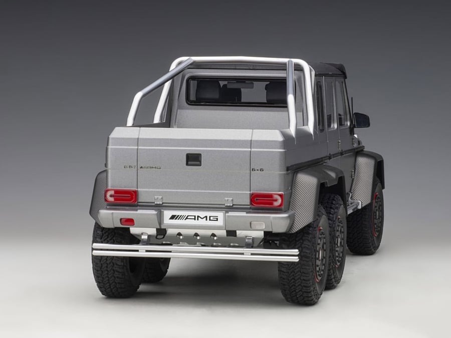 Mercedes-Benz G63 AMG 6×6 Designo Platinum Magno 1:18 AUTOart 76308