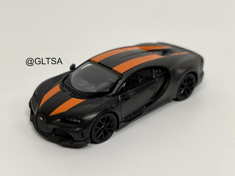 Bugatti Chiron Super Sport 300+ World Record 304.773 mph Black 1:64 MINI GT MGT00409-CH