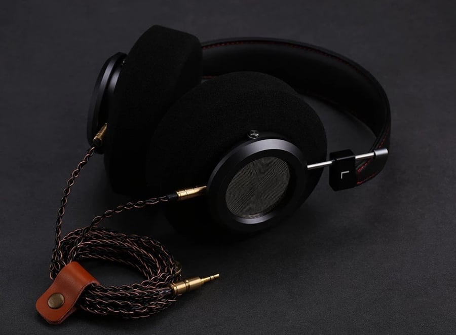 سماعة رأس سلكية HiFi فوق الأذن مفتوحة من الخلف مزودة بمجموعة كاملة من المعدن صوت عالي الجودة