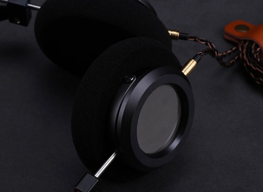 سماعة رأس سلكية HiFi فوق الأذن مفتوحة من الخلف مزودة بمجموعة كاملة من المعدن صوت عالي الجودة