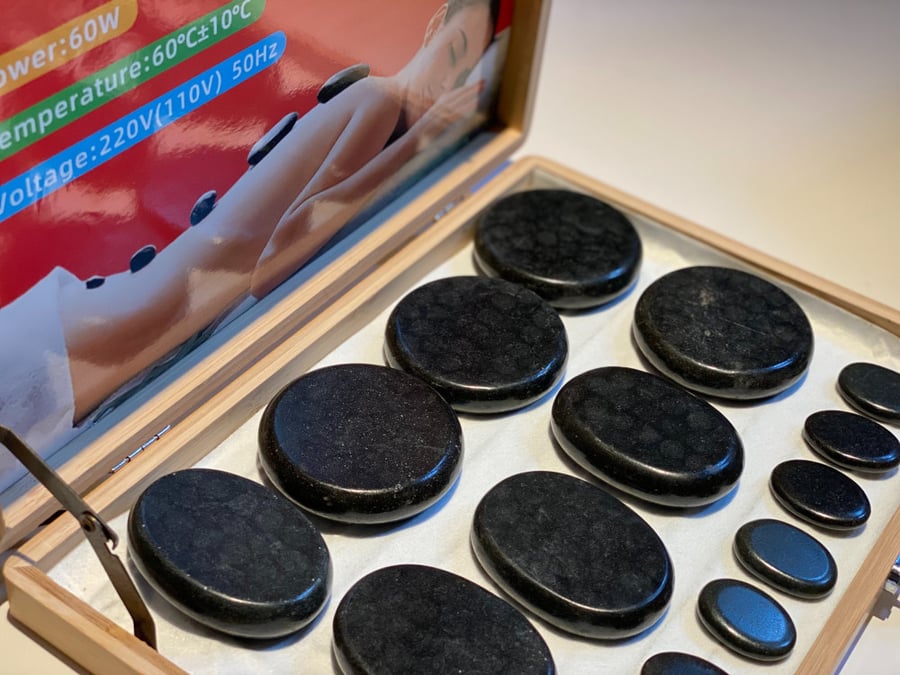 Bamboo heating bag (massage stones) with 16 pieces of basalt stones