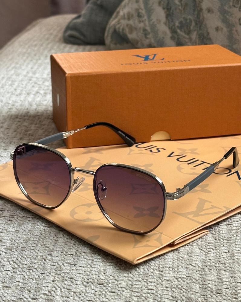 Louis Vuitton glasses very luxurious with accessories