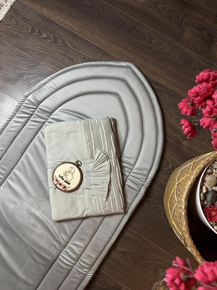 Prayer set + prayer rug with a cloth cover (tie)