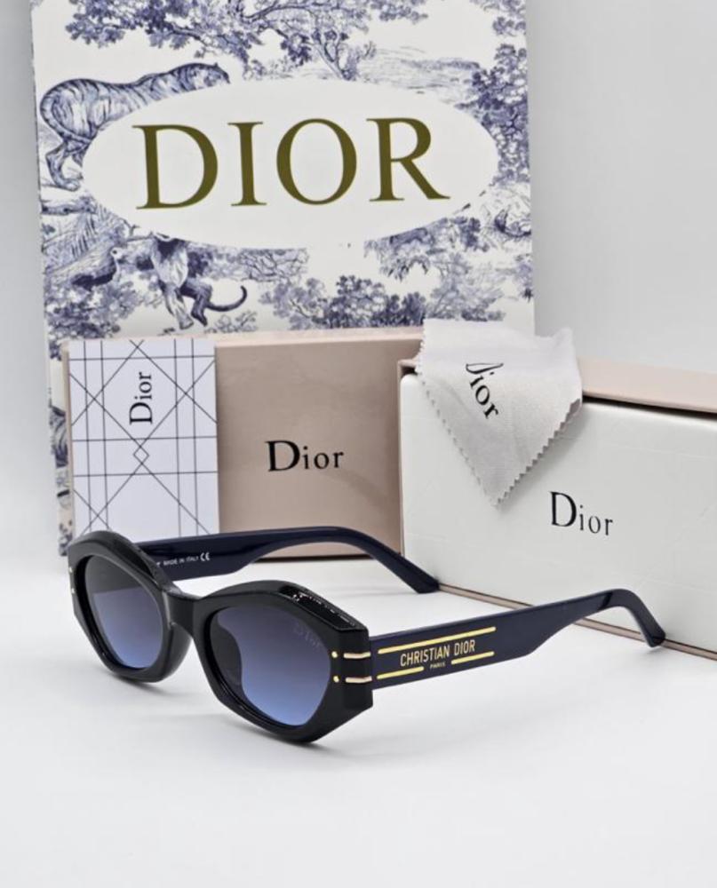Dior glasses, black elegant frame with accessories