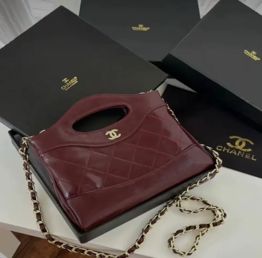 شنطة  شانيل مع بوكس ماستر