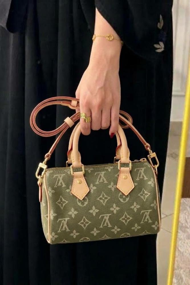 شنطة لويس فيتون مع كيس الماركة