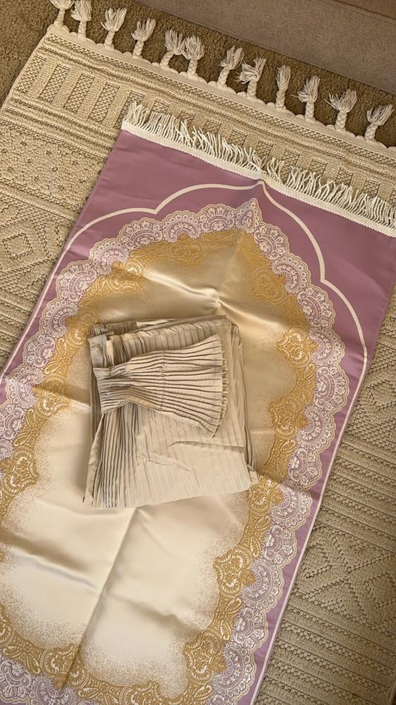 Luxury Turkish prayer set with a tie strap