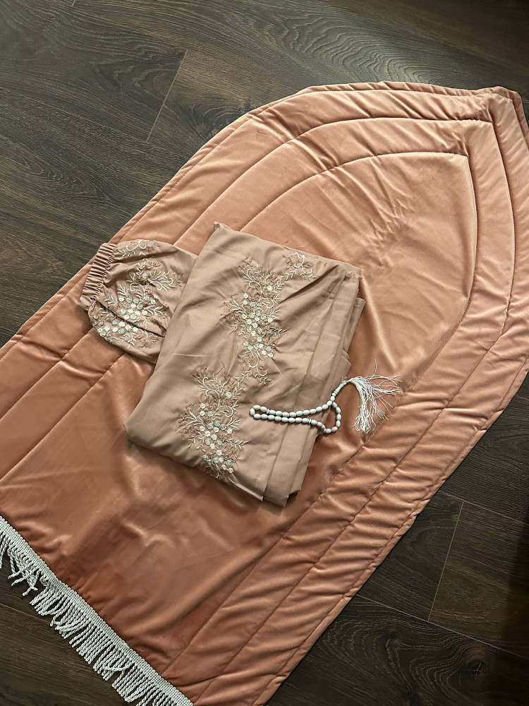 Luxury prayer outfit