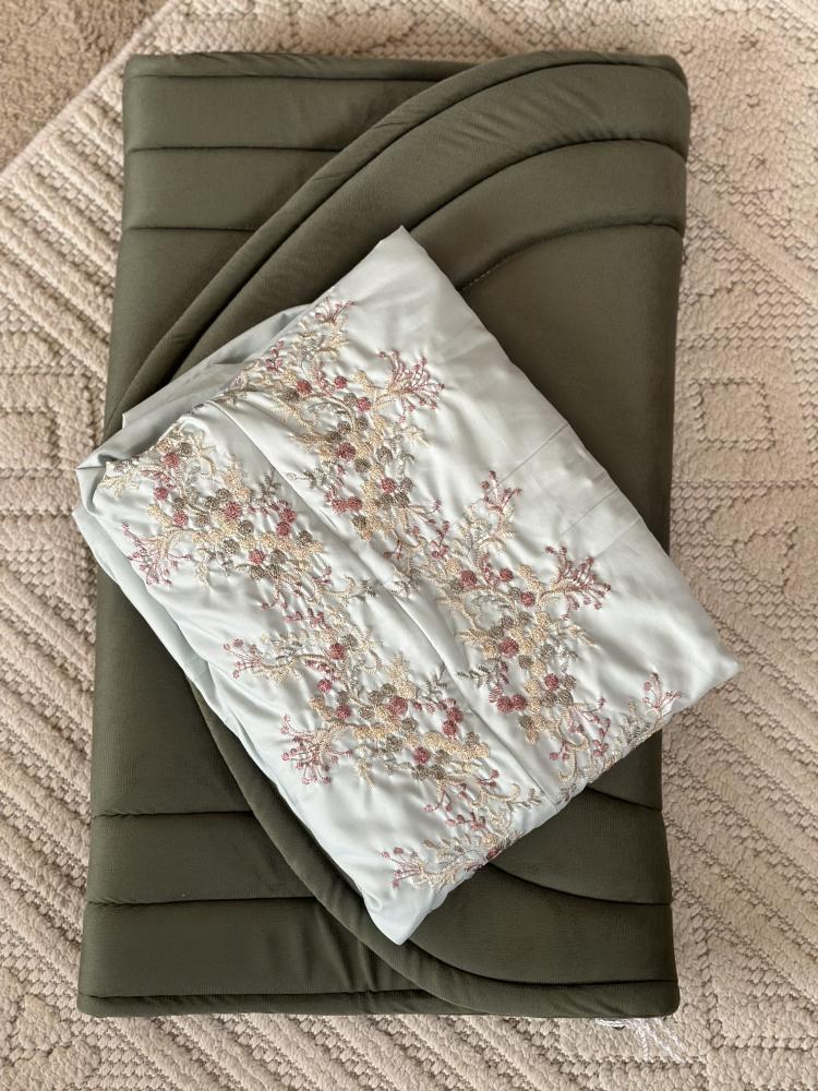 Prayer set + carpet with zip cover closed