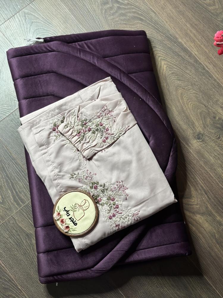 Comfortable prayer rug set + fitted sheet with tie