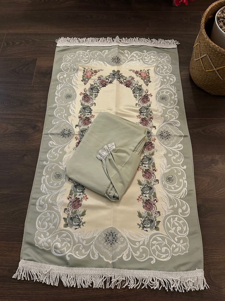 Luxurious prayer outfit