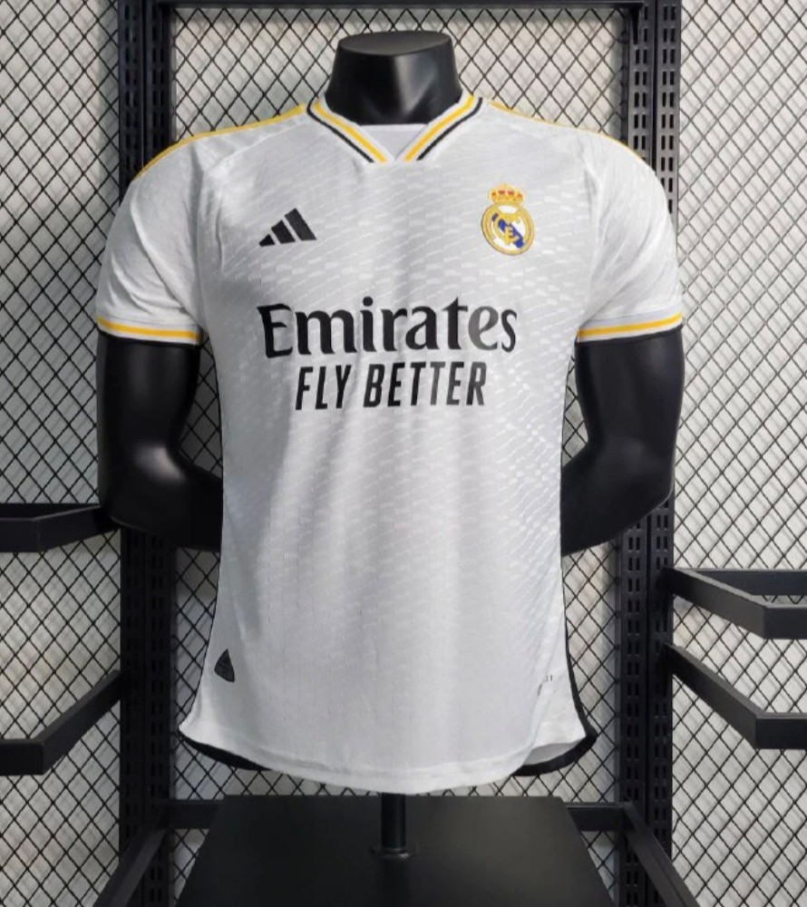 طقم ريال مدريد لموسم/ 2024