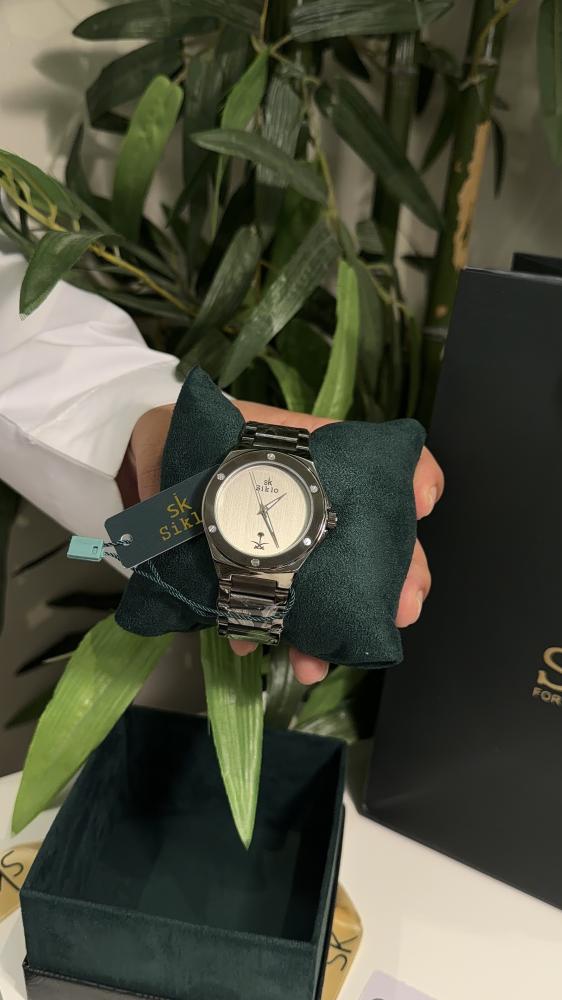 Silver watch with two swords and palm tree SK