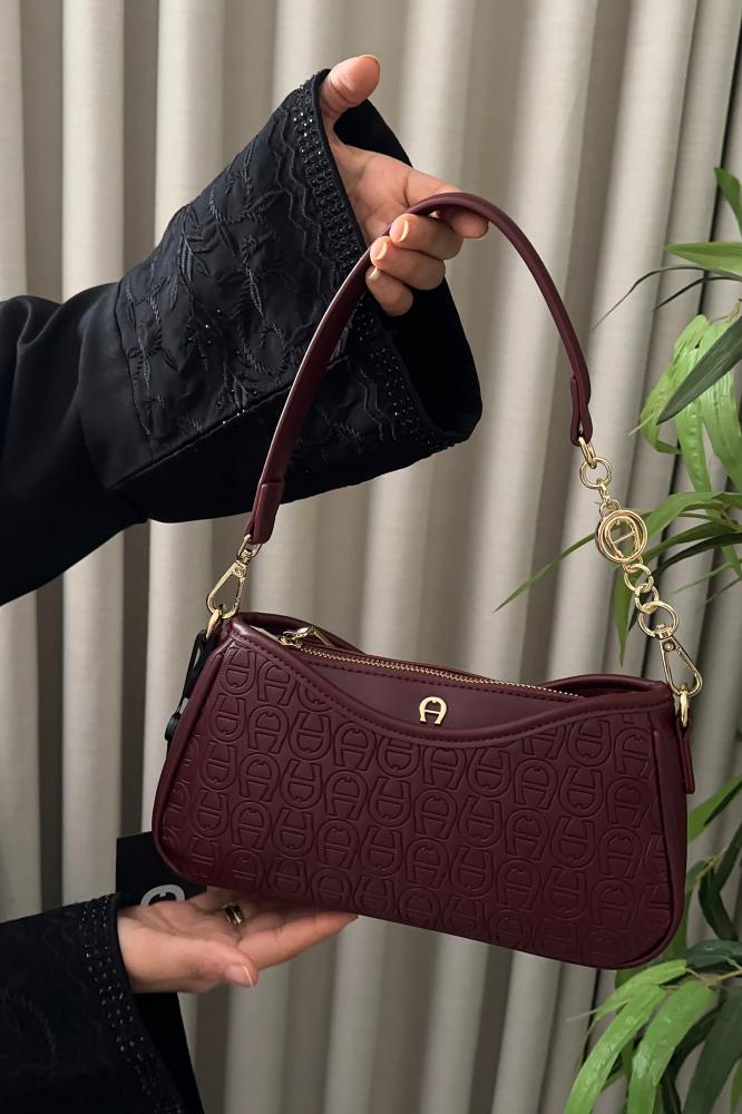 AIGNER - leather