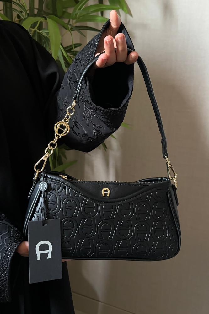 AIGNER - leather