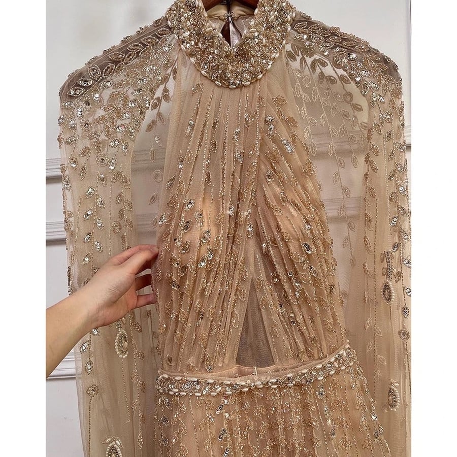 Evening dress with long sleeves
