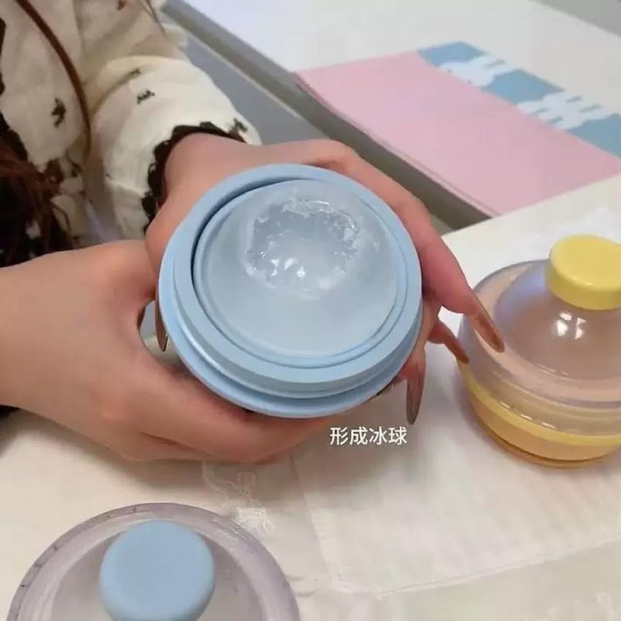 كوب صنع ثلج سيليكون قابل للطي، يعمل كقالب للثلج وكوب للمشروبات