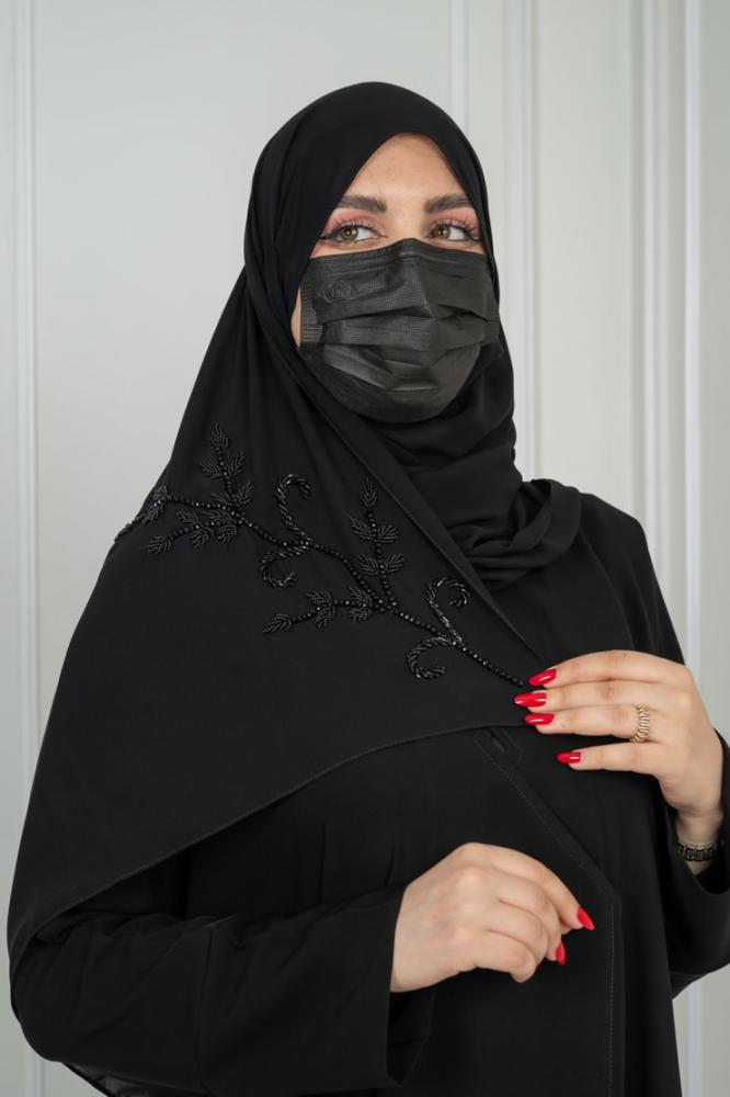 طرحة مطرزة