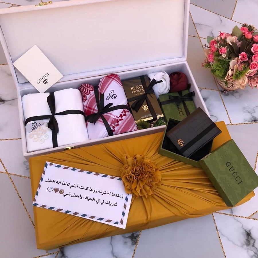 عروضات ( قودشي ) وصل جديدنا من هدية فاخرة ️  طقم رجالي ‍♂️