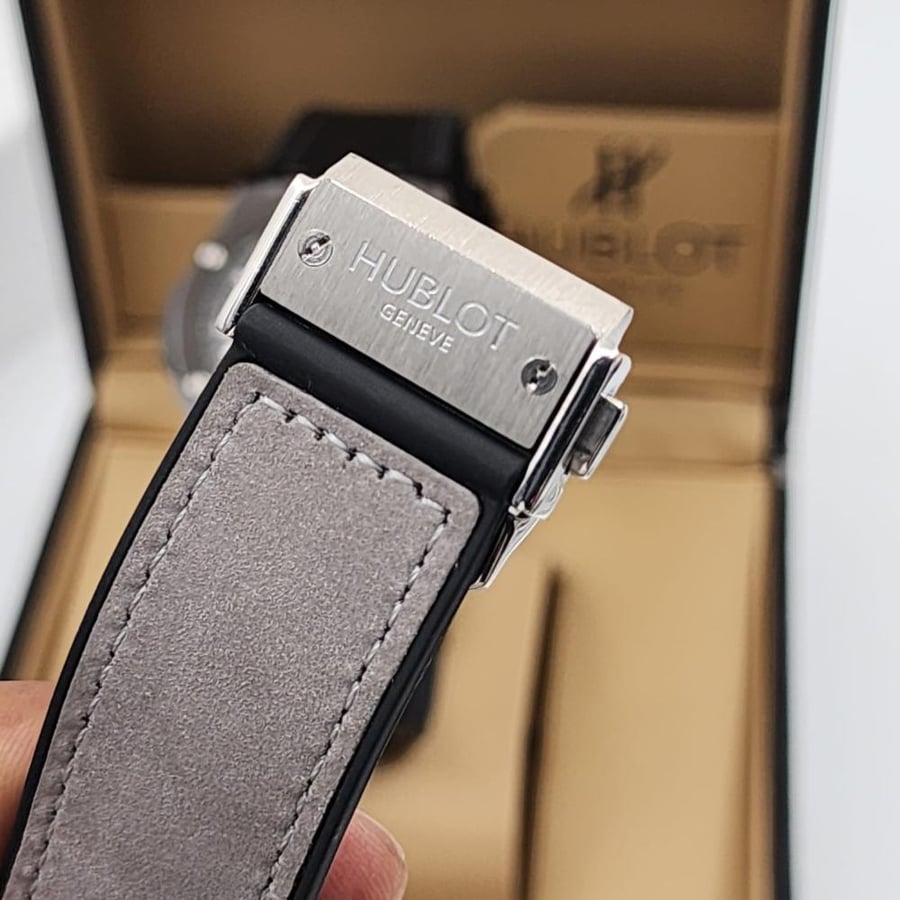 Men's Hublot watches with all accessories