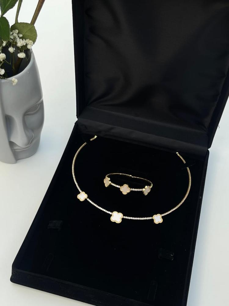 Women's set, Van Cleef style, 2 pieces, distinguished