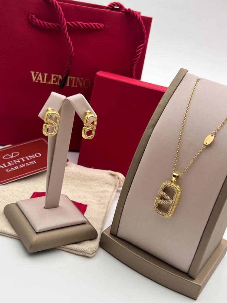 Valentino set with accessories