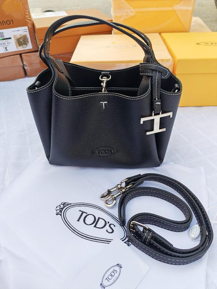 شنط TOD S