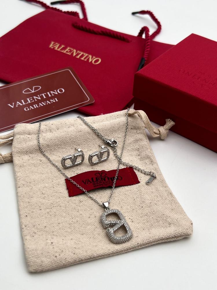 Valentino set with accessories
