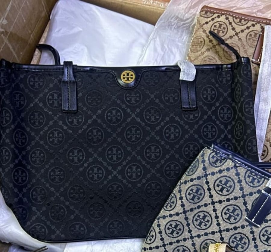 شنط ماركة توري بورش بدون علبه