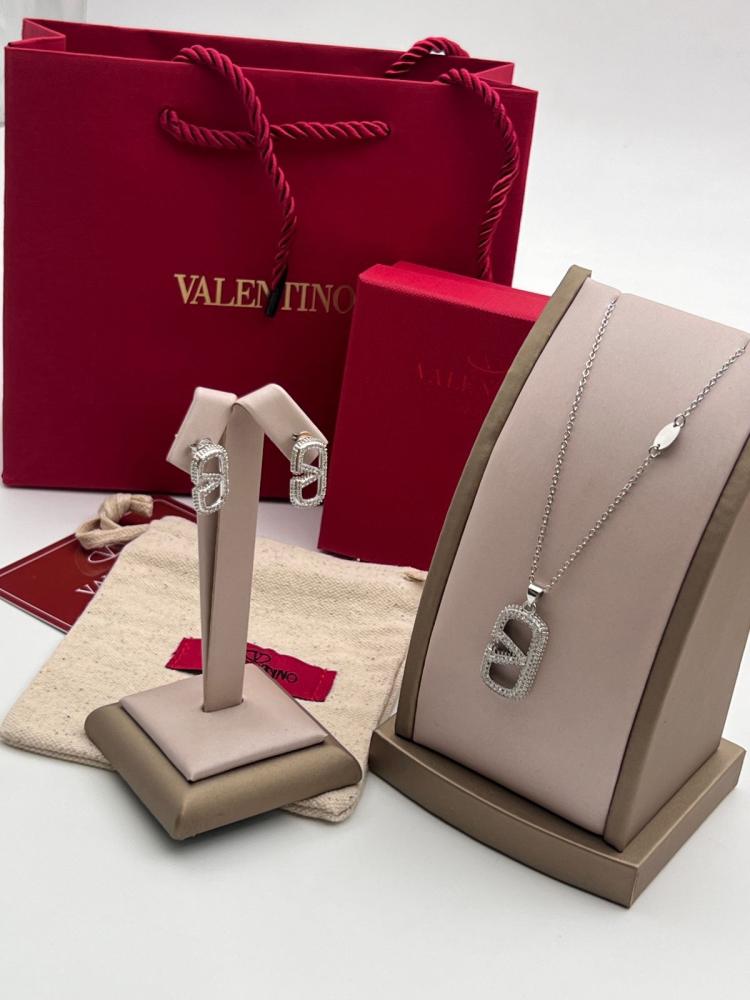 Valentino set with accessories
