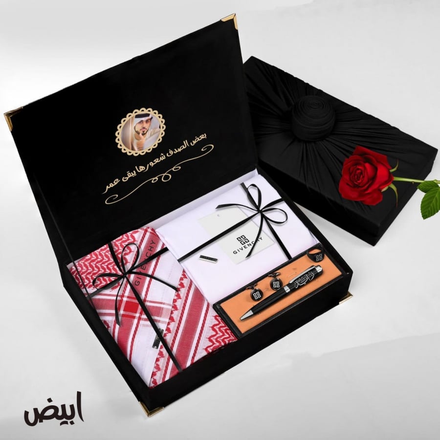 Men's box made of ----------------------------------------------- * Givenchy summer fabric, the best-selling colors *