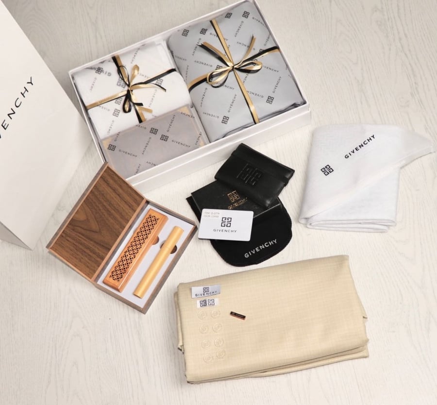 Our new men's set from Givenchy