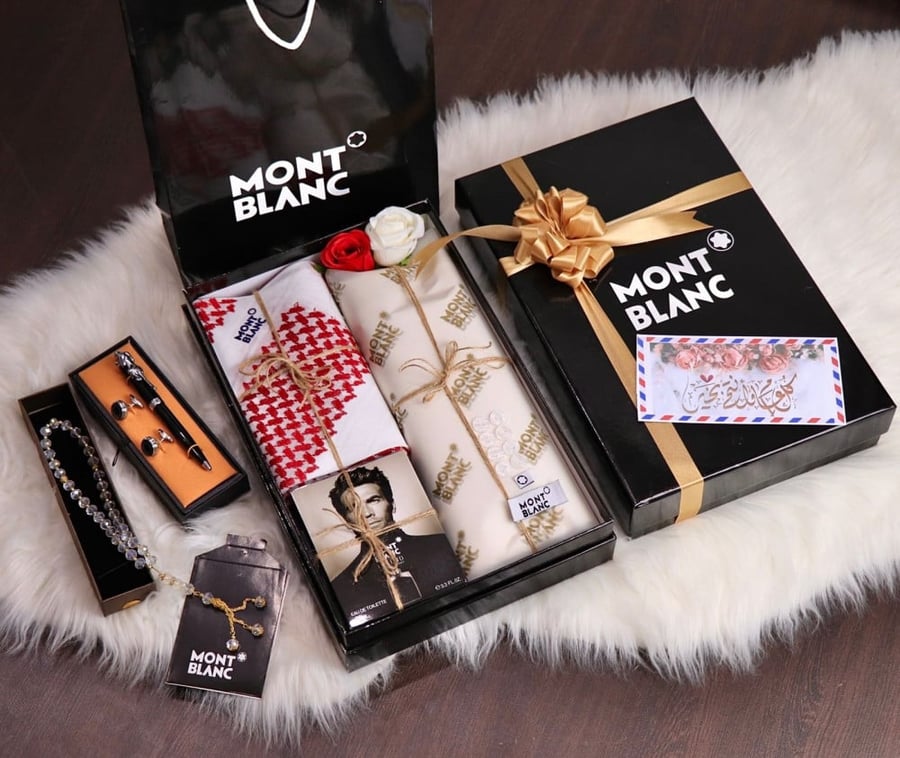Mont Black set