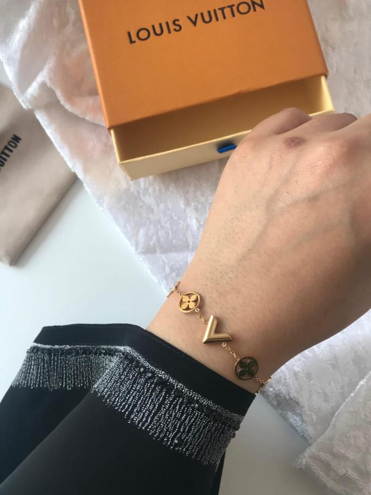 Elegant women's bracelet, women's wrist bracelet, Louis