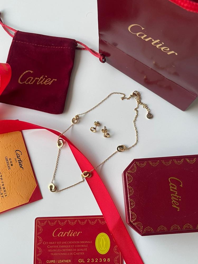 Elegant women's sets Cartier